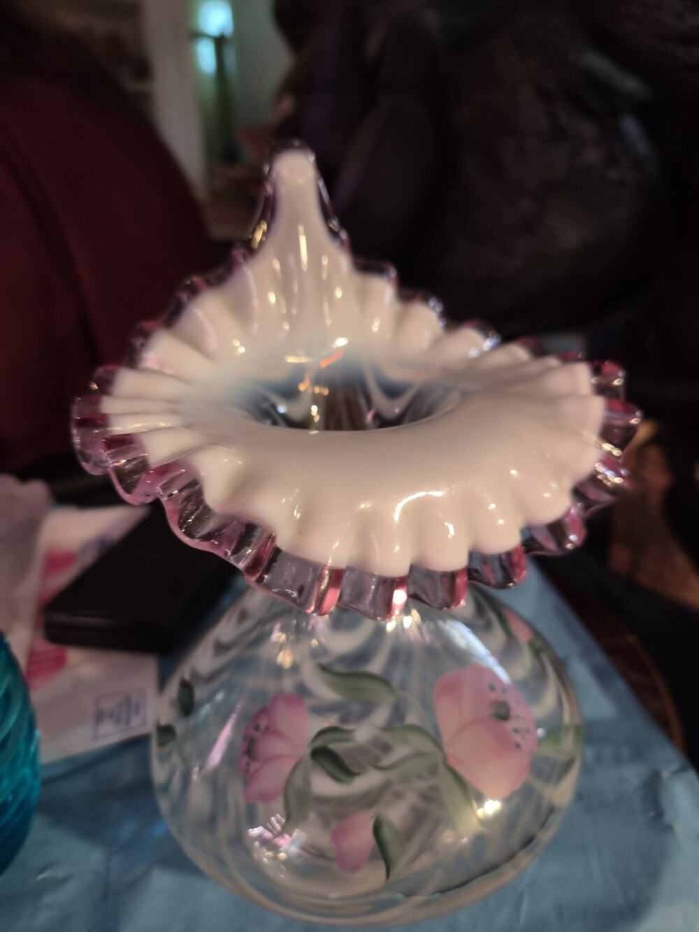Vintage Fenton glass Family Signature Series Champagne crest Tulip vase with...